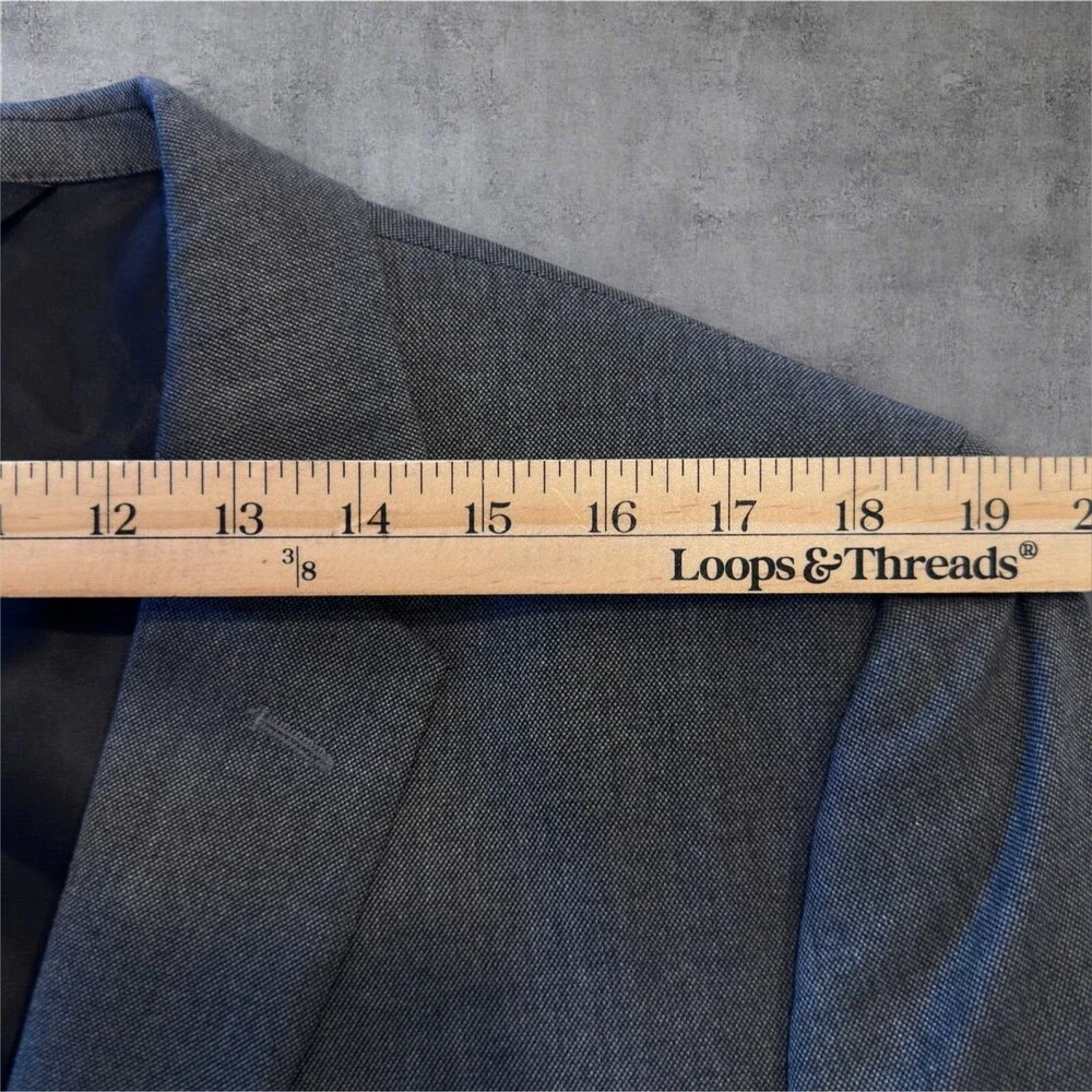 JOS A BANK Slim fit Mens Blazer 44R Sport Coat Two Button Suit Jacket Gray